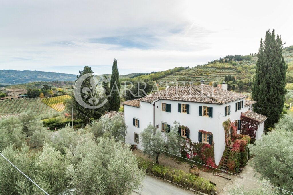 Villa di charme con parco e piscina nel Chianti