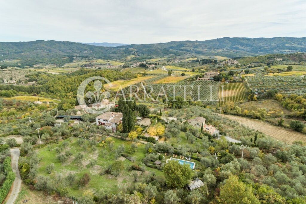 Villa di charme con parco e piscina nel Chianti