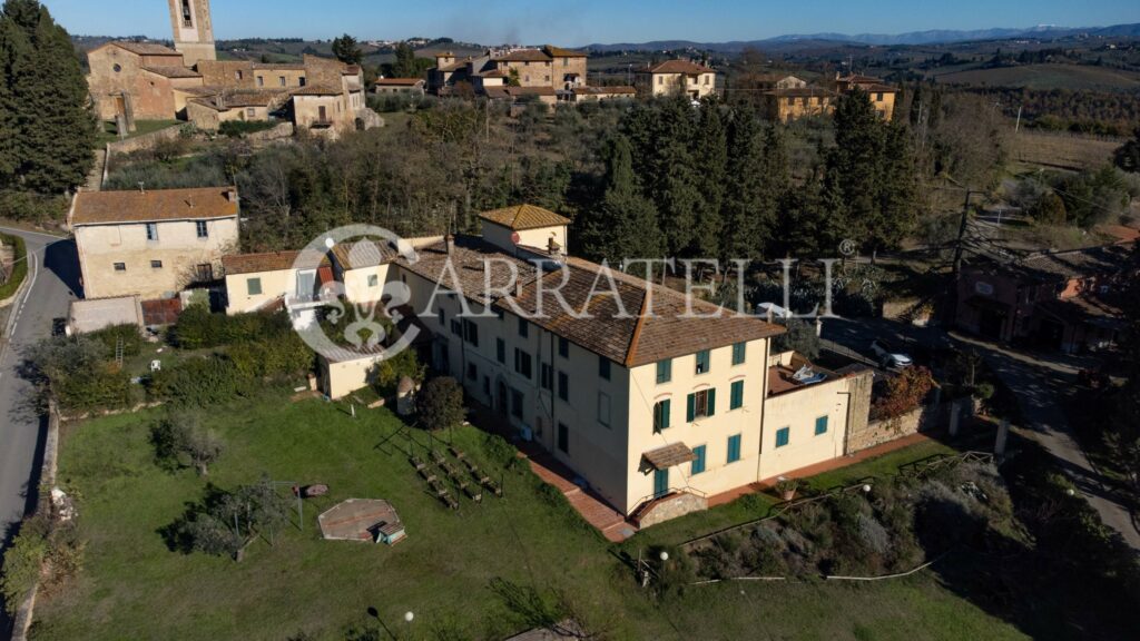 Azienda con vigna, ulivo e tartufaia a Barberino Tavarnelle