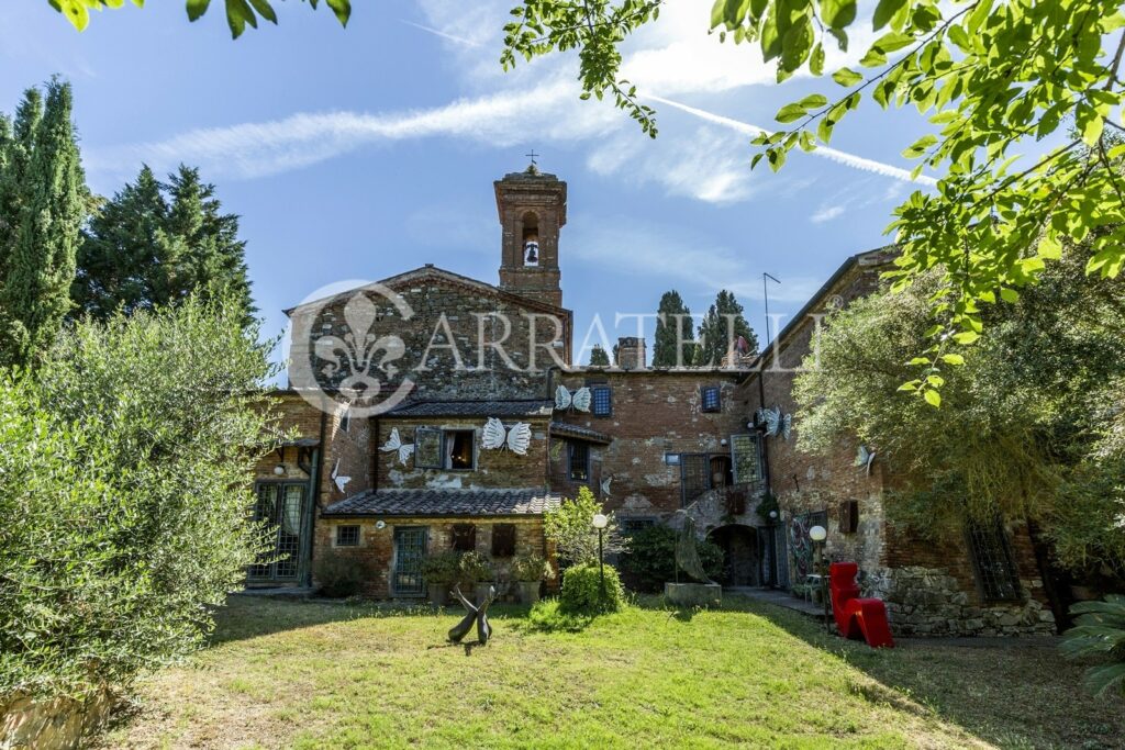 Casale del 1300 a Torrita di Siena, Toscana.