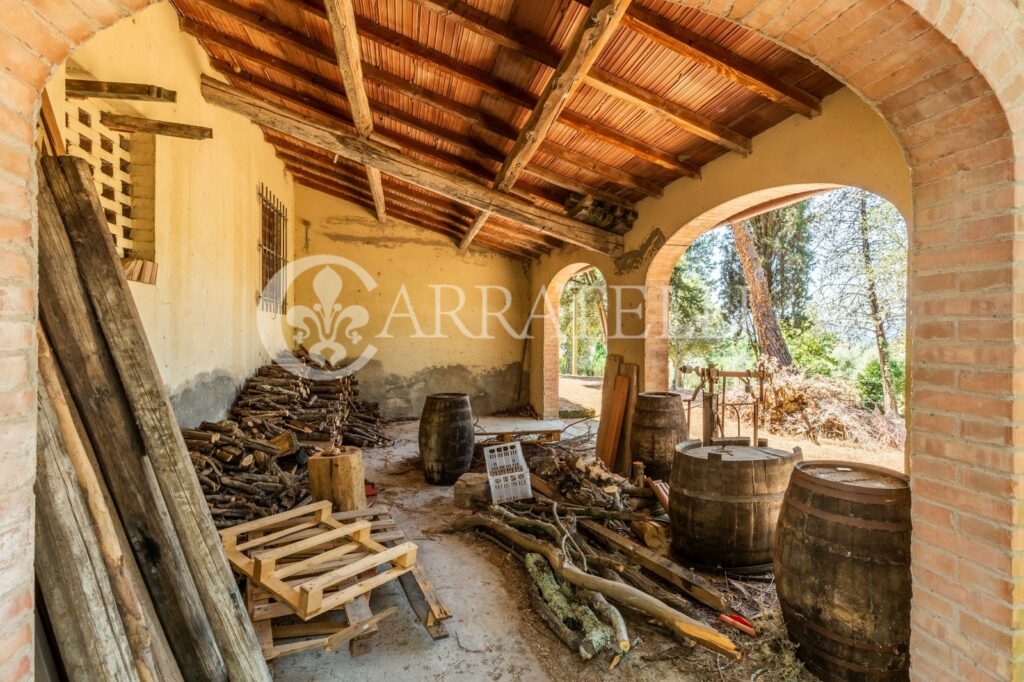 Villa storica con piscina e terreno nel Chianti