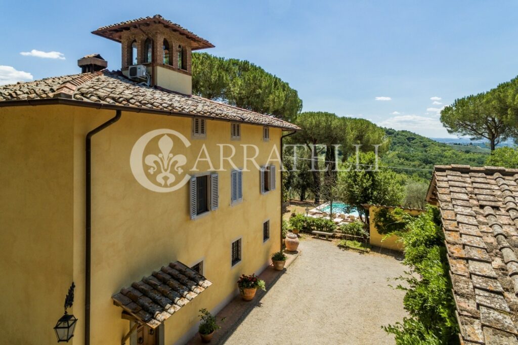 Villa storica con piscina e terreno nel Chianti