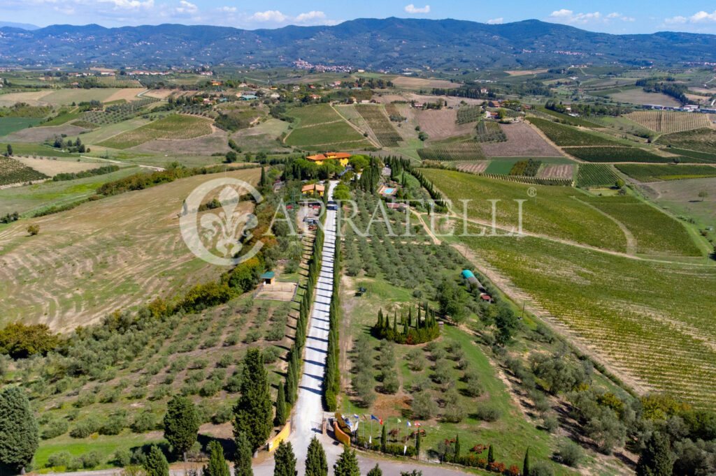 Agriturismo con azienda agricola vicino a Firenze