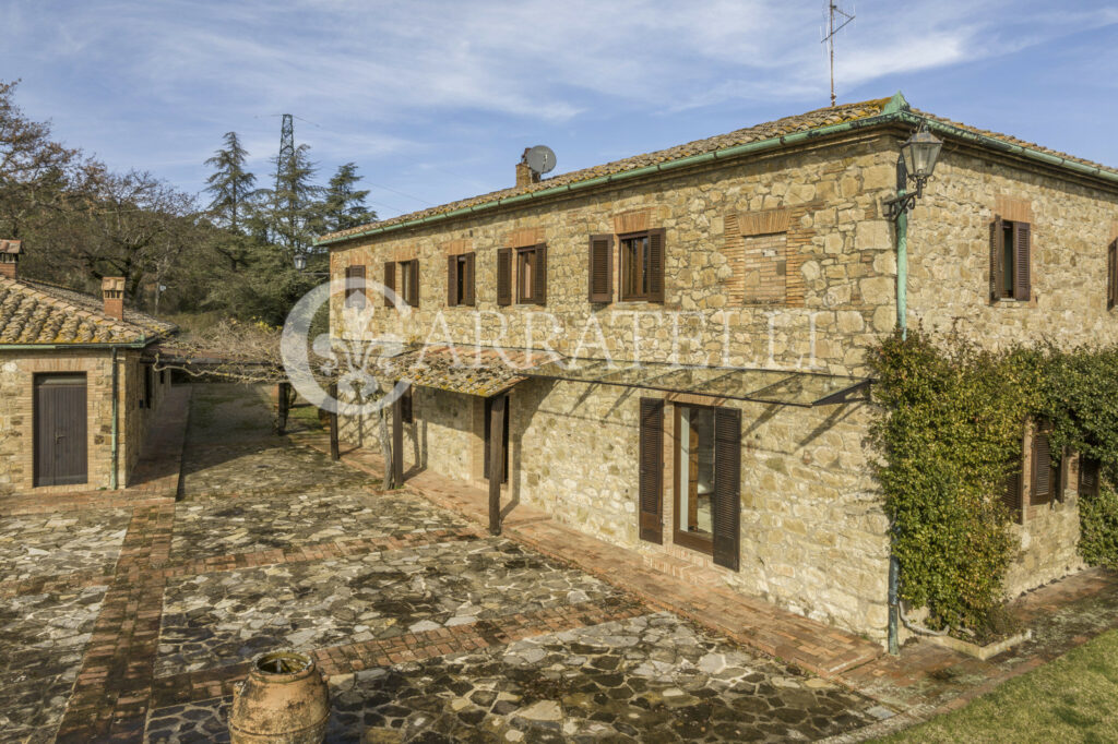 Azienda agricola con riserva di caccia a Siena