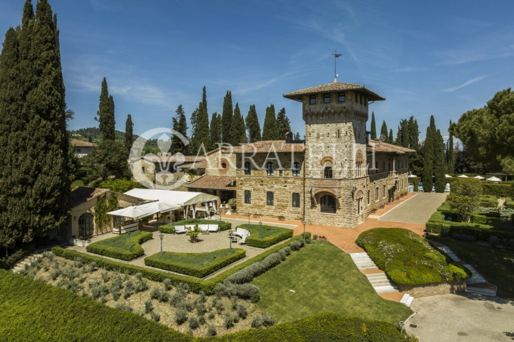 Villa storica con Relais di lusso a San Gimignano