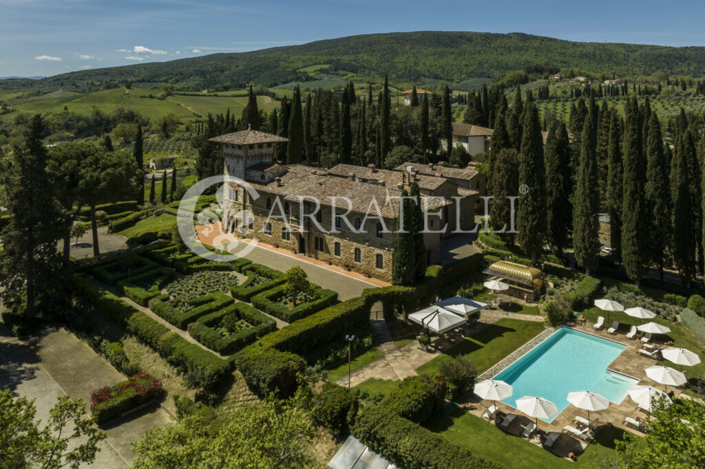 Villa storica con Relais di lusso a San Gimignano