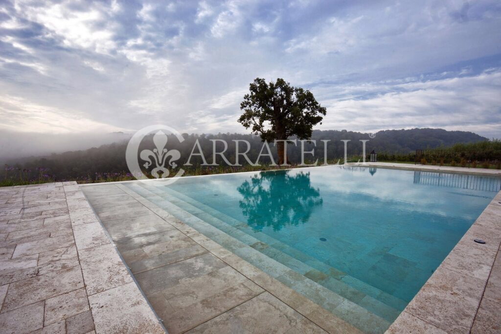 Villa con terreno e piscina a Buonconvento, Siena