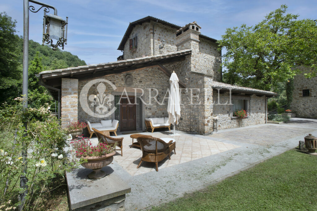 Resort con terreno e piscina vicino a Orvieto