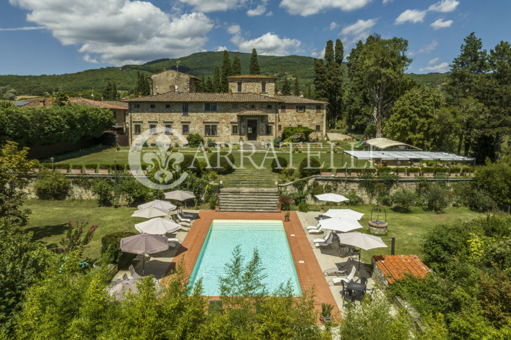 Elegante villa medicea nel cuore della Toscana