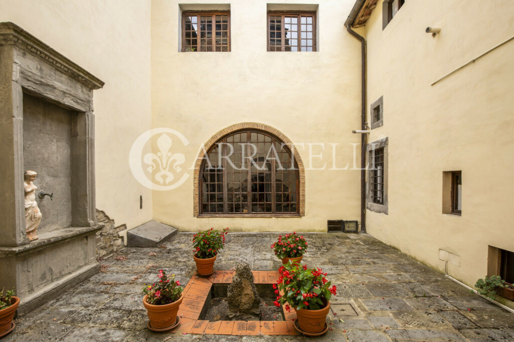 Elegante villa medicea nel cuore della Toscana