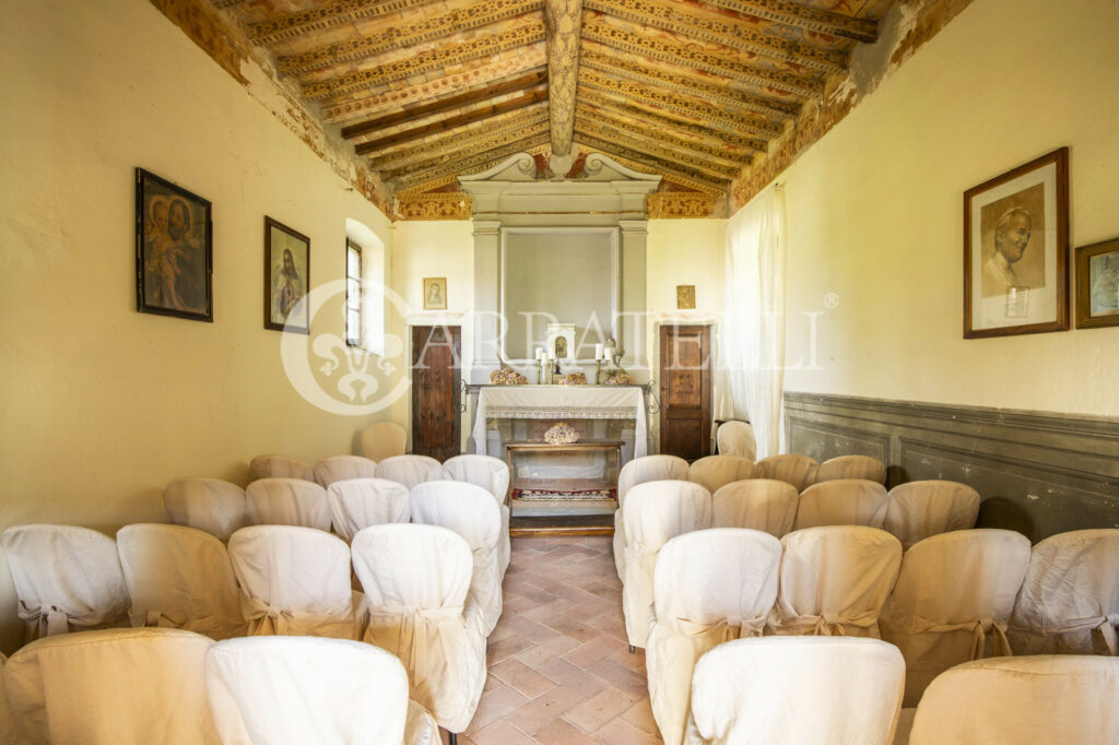 Elegant Medicea villa in the heart of Tuscany