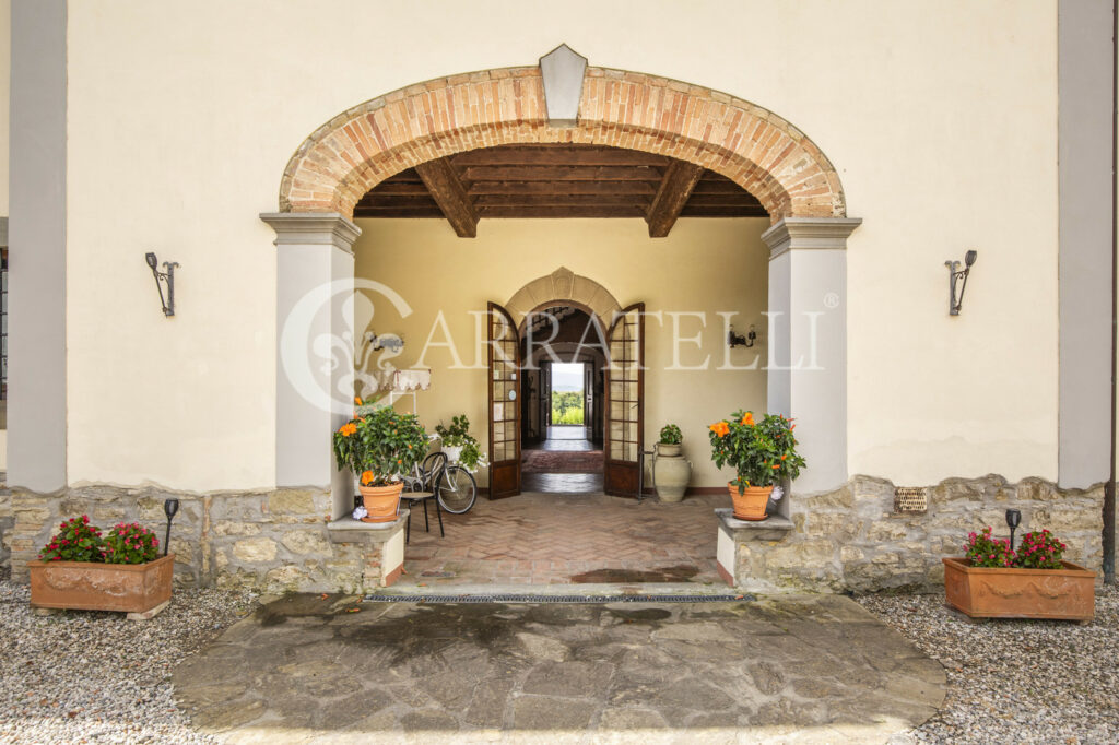 Elegant Medicea villa in the heart of Tuscany