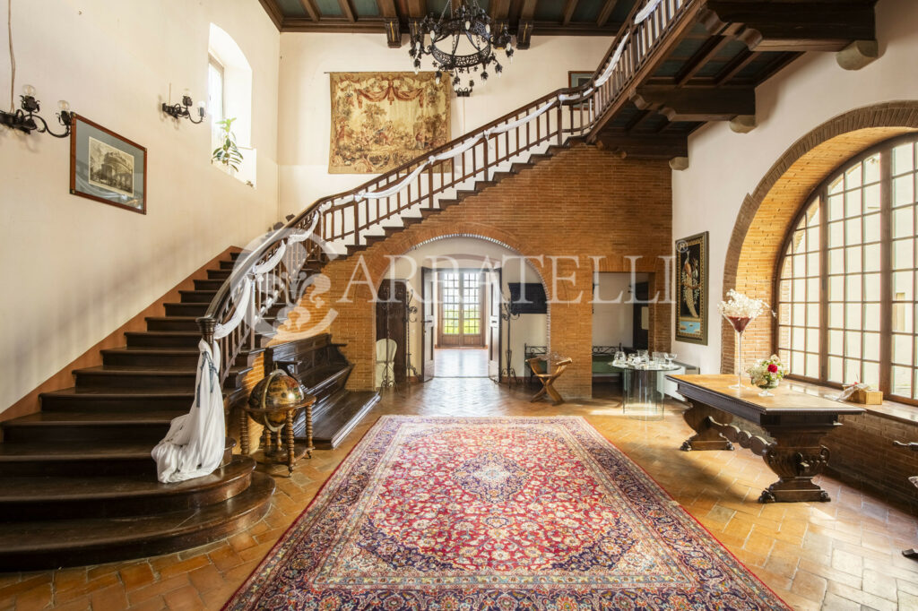 Elegant Medicea villa in the heart of Tuscany