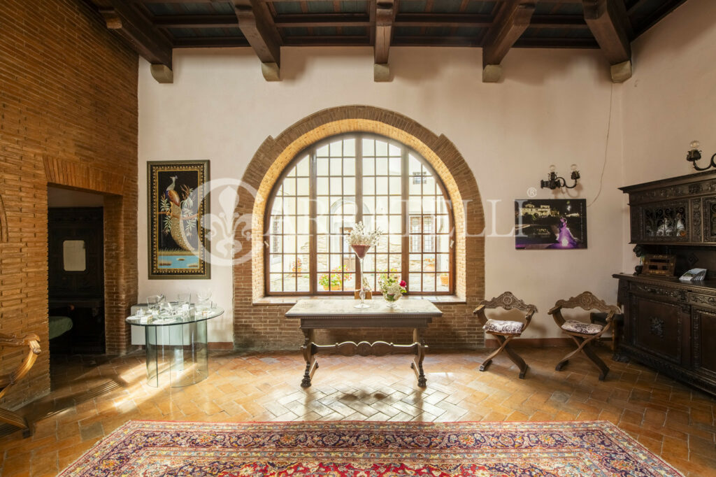 Elegant Medicea villa in the heart of Tuscany