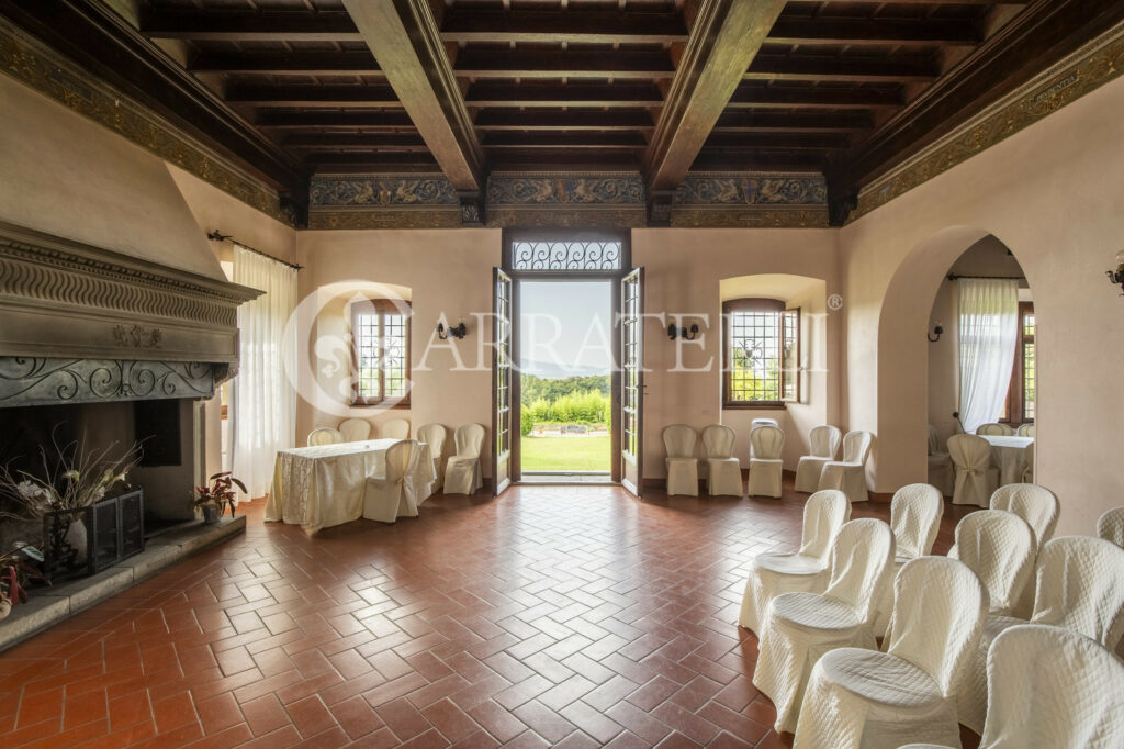 Elegant Medicea villa in the heart of Tuscany