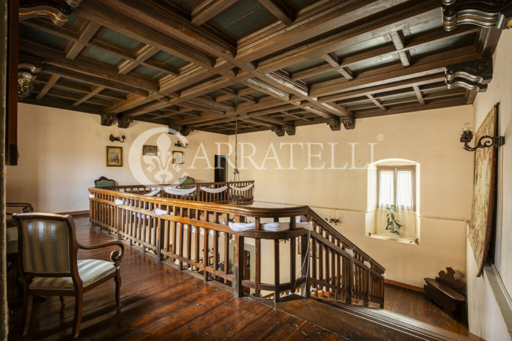 Elegant Medicea villa in the heart of Tuscany