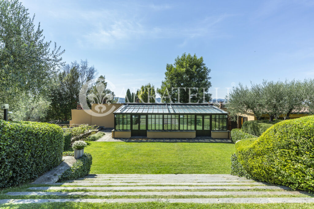 Villa di prestigio con giardino e piscina Firenze