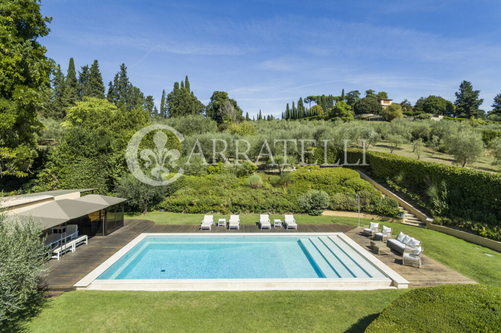 Villa di prestigio con giardino e piscina Firenze