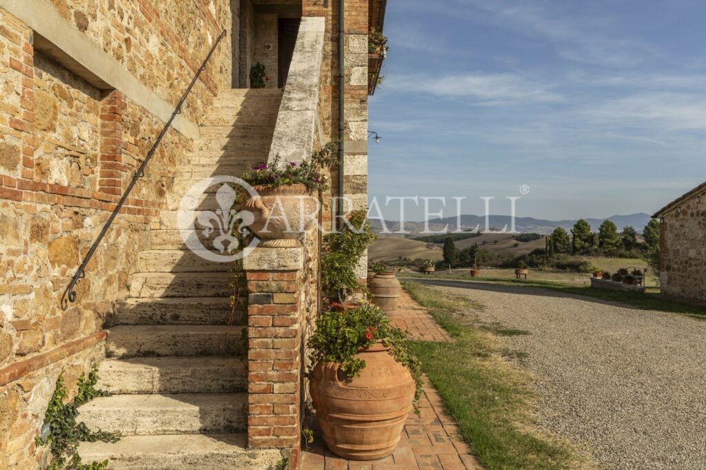 Casale in Pietra panoramico a San Quirico d’Orcia.