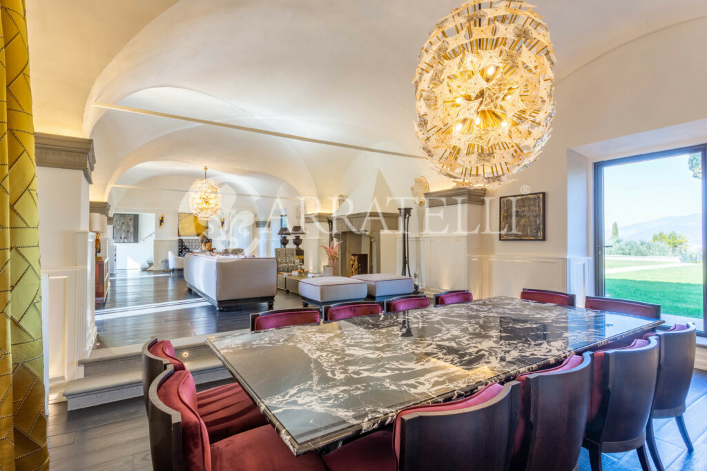 Lussuosa villa ristrutturata a Marignolle – Firenze