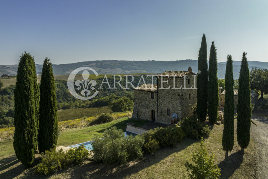 Casale con Piscina a Montalcino Toscana