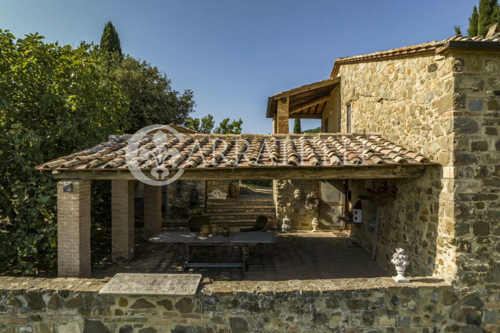 Casale con Piscina a Montalcino Toscana