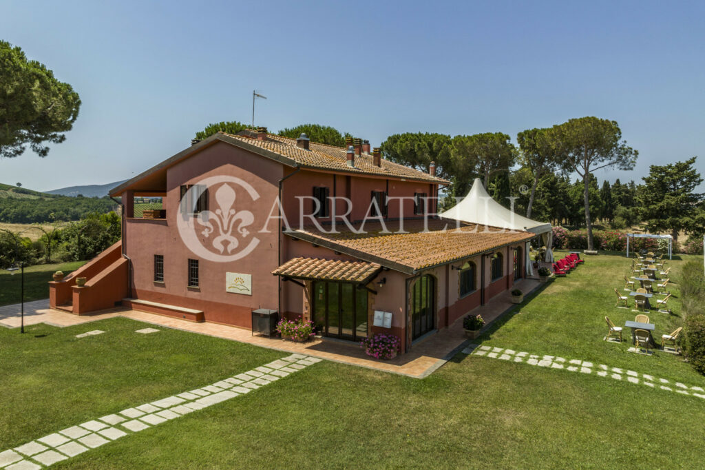 Azienda Agricola con Resort nella Maremma Toscana