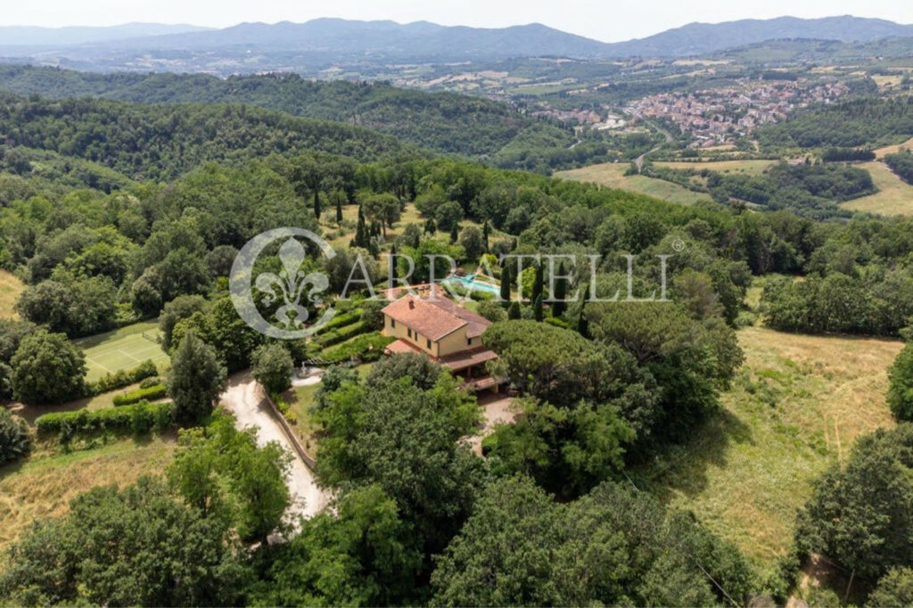 Firenze azienda agricola con agriturismo