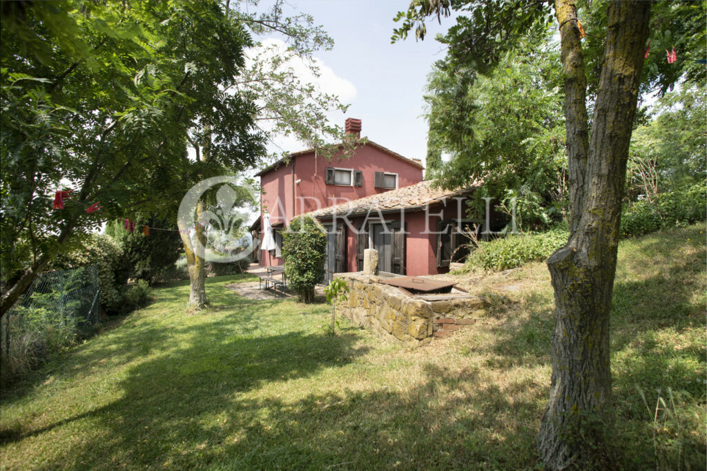 Villa con piscina e vista panoramica – Scansano