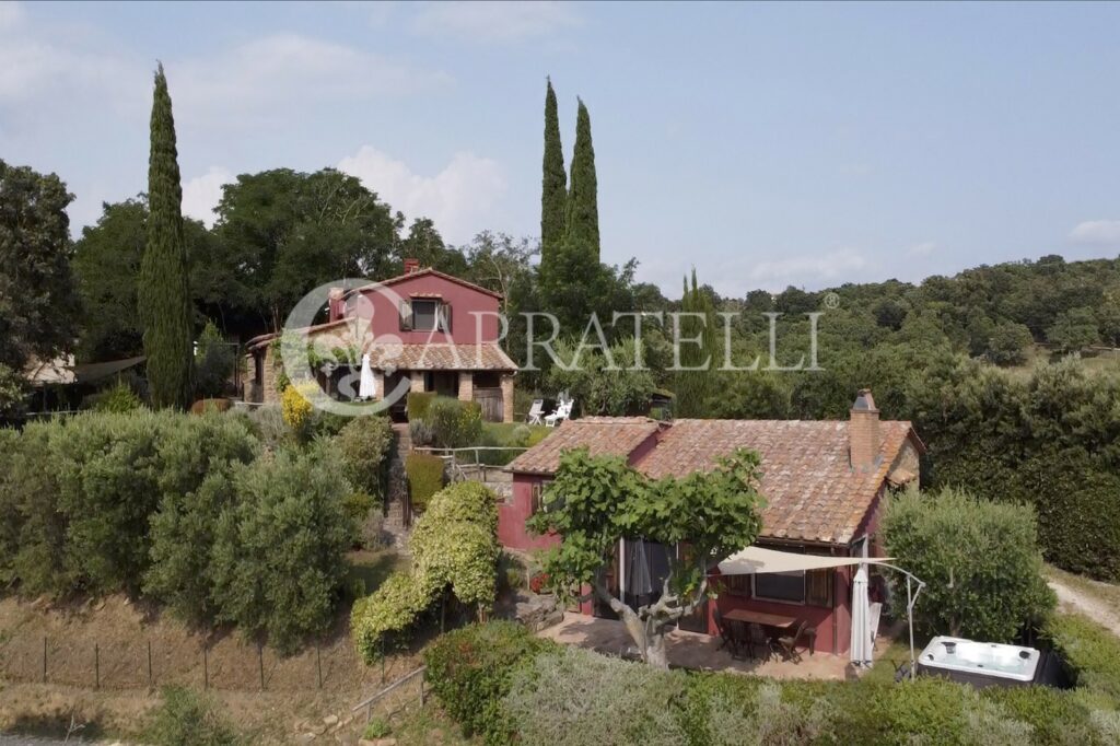 Villa con piscina e vista panoramica – Scansano