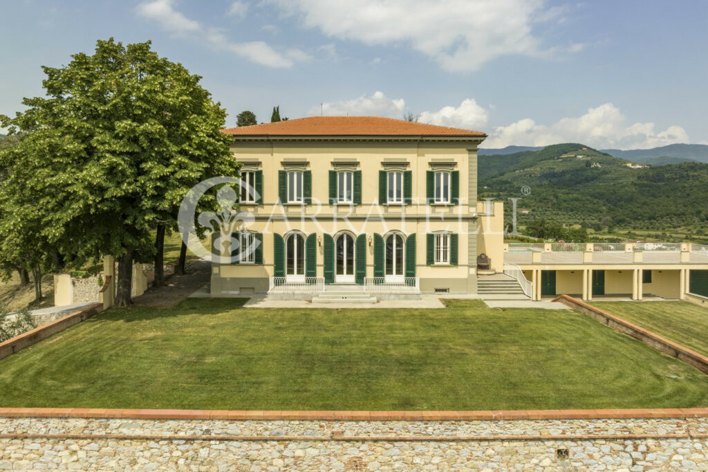 Villa storica con parco e piscina a Pistoia