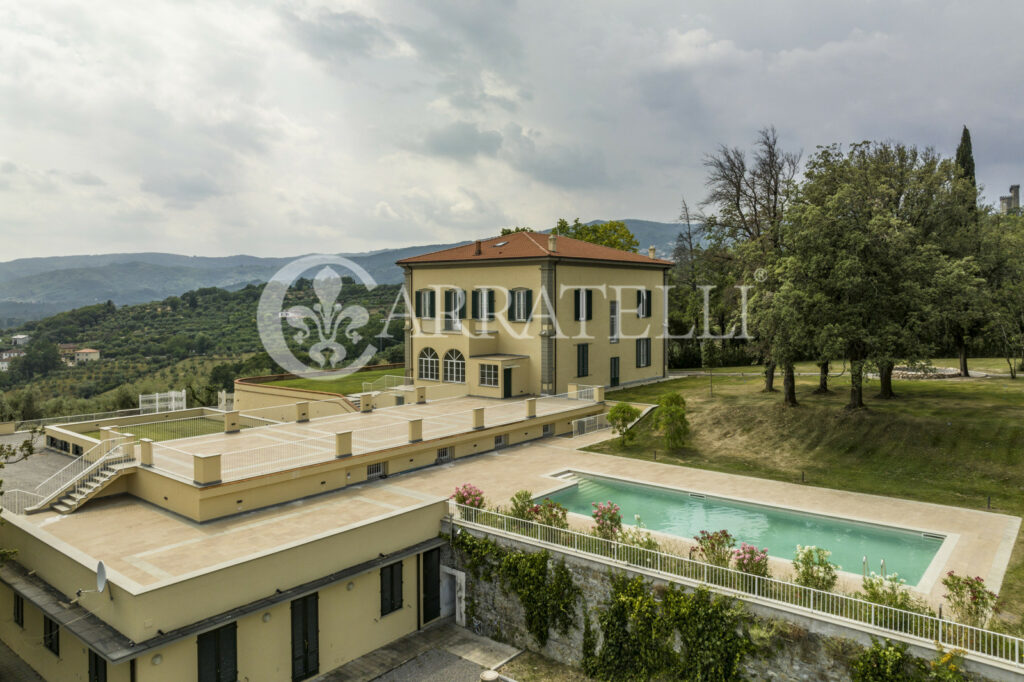 Villa storica con parco e piscina a Pistoia