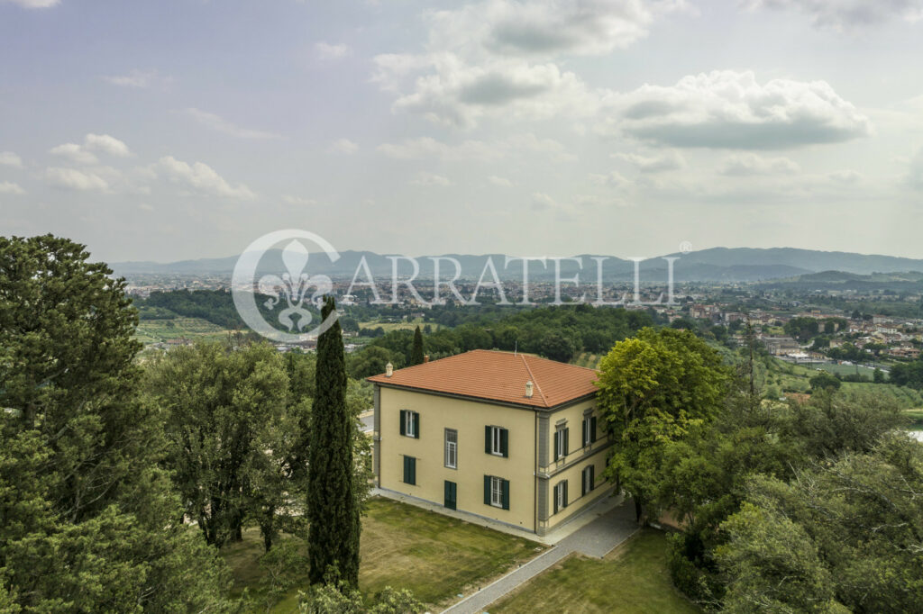 Villa storica con parco e piscina a Pistoia