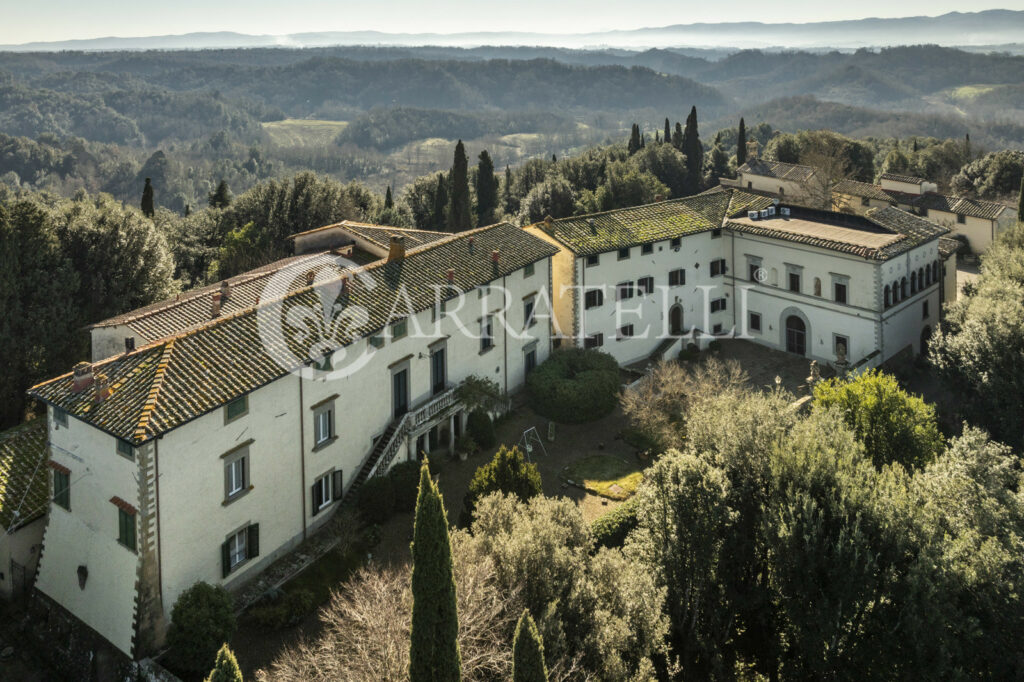 Incantevole tenuta toscana nel Chianti Valdarno