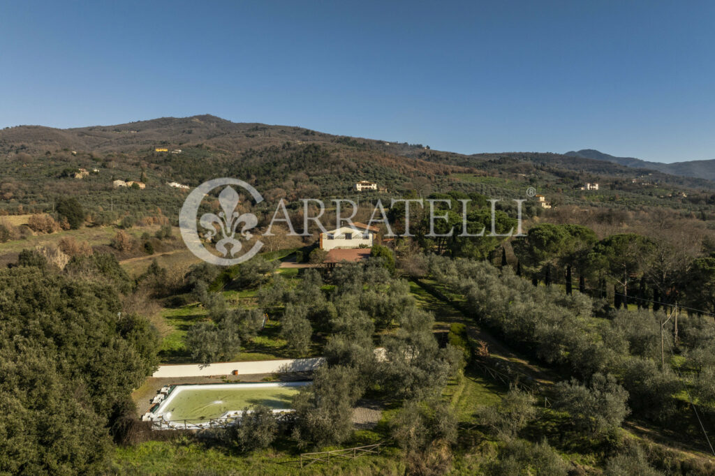 Incantevole tenuta toscana nel Chianti Valdarno