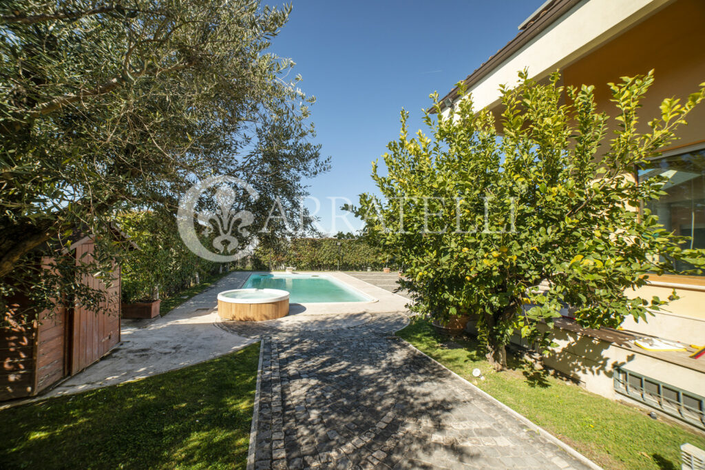 Exclusive and prestigious single-family villa in Frascati