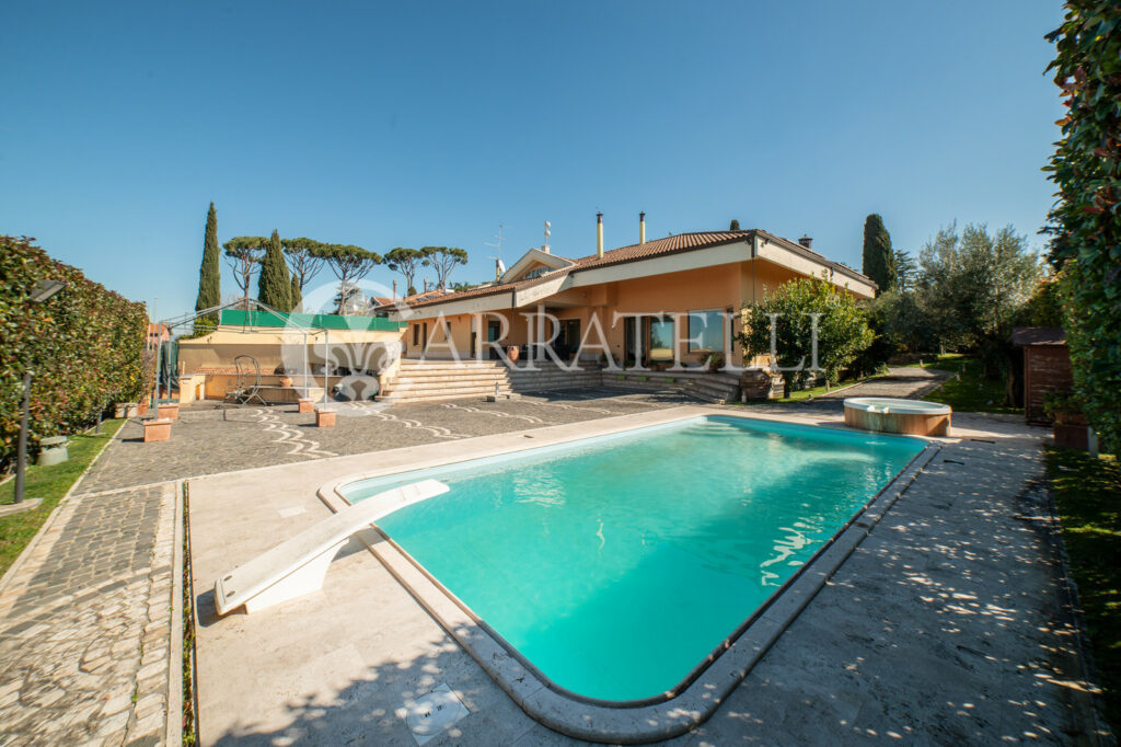 Exclusive and prestigious single-family villa in Frascati