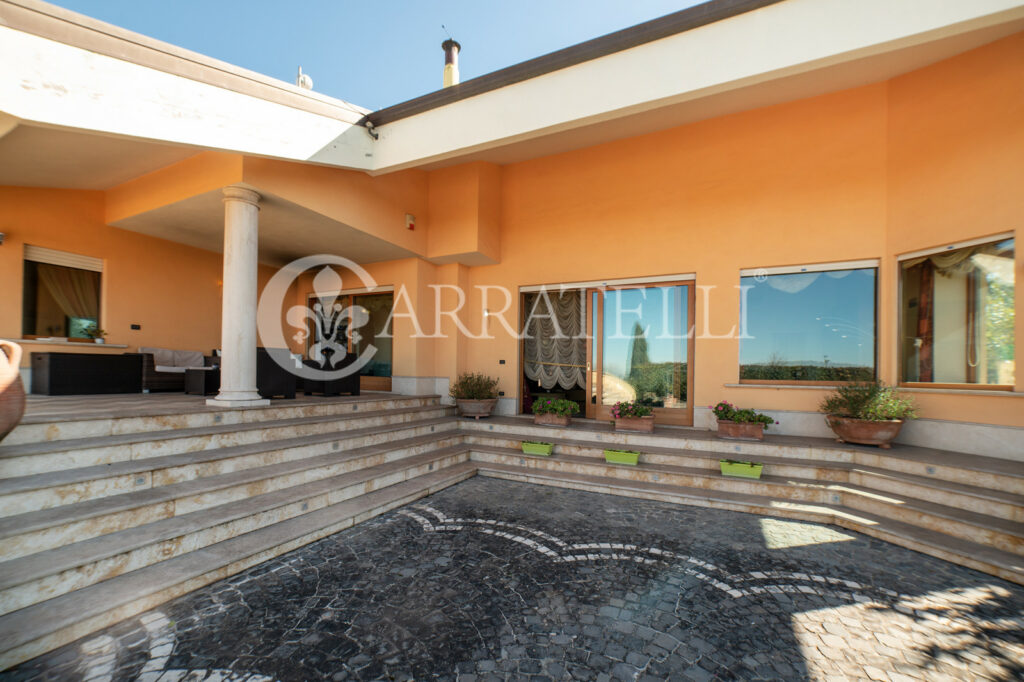 Exclusive and prestigious single-family villa in Frascati