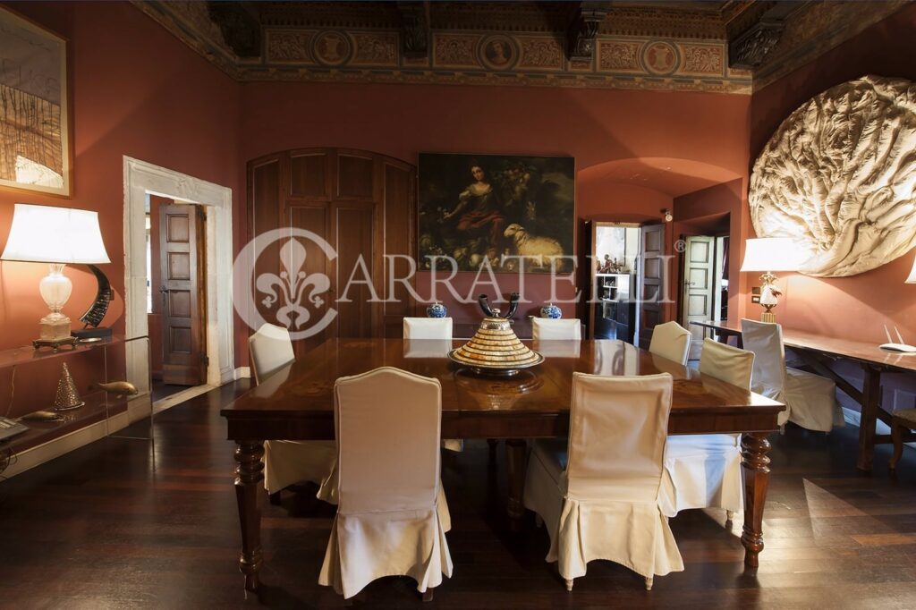 Prestigious and Historic Palace in Trastevere, Rome