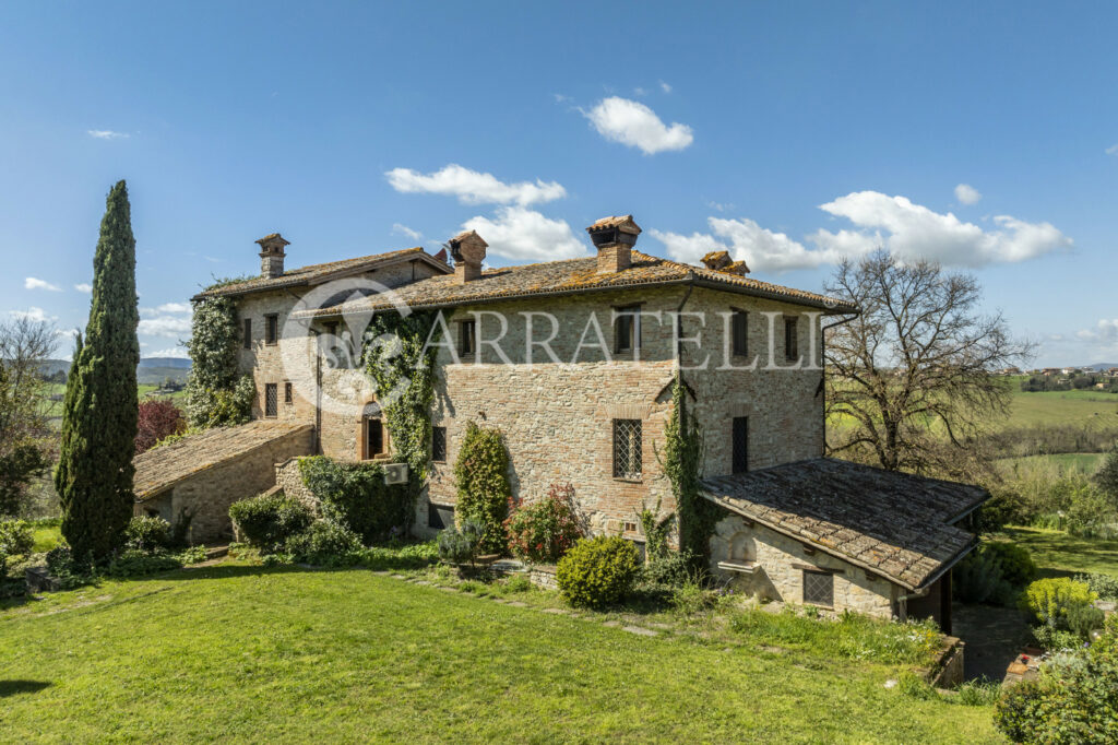 Farmhouse former watchtower