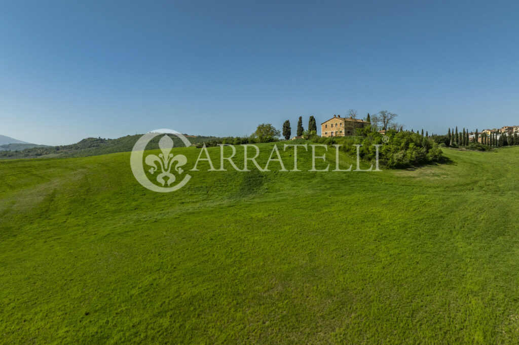 Casale in Pietra panoramico a San Quirico d’Orcia.