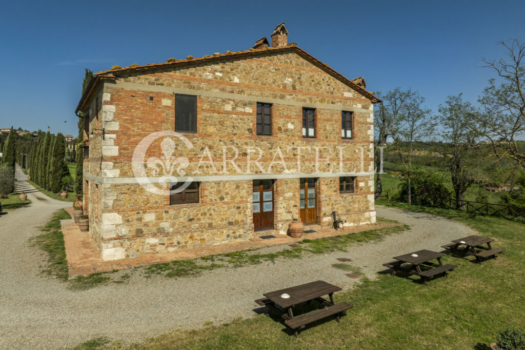 Casale in Pietra panoramico a San Quirico d’Orcia.