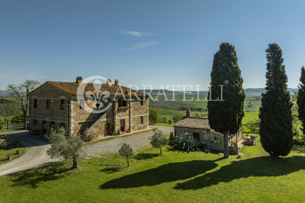 Casale in Pietra panoramico a San Quirico d’Orcia.