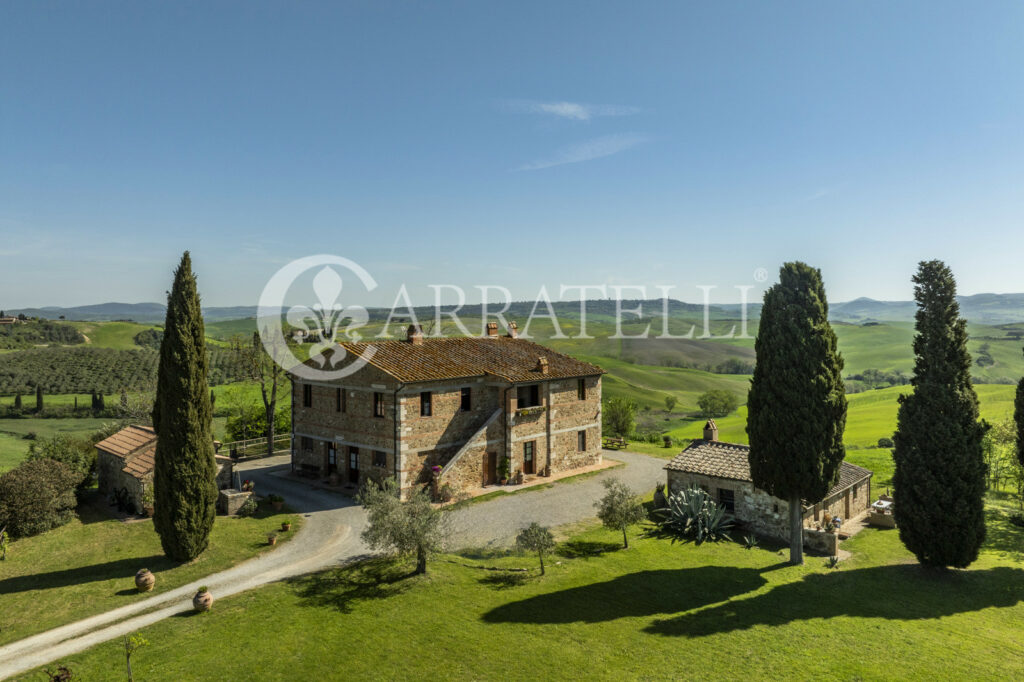 Casale in Pietra panoramico a San Quirico d’Orcia.