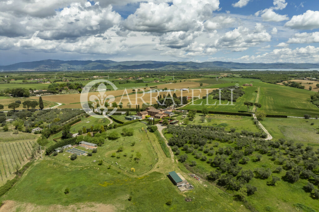 Antico monastero adibito a agriturismo di lusso