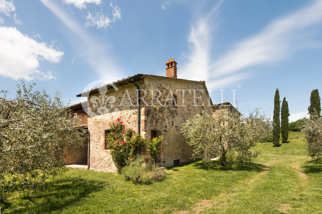 190 ettari in Maremma Toscana con casali in pietra