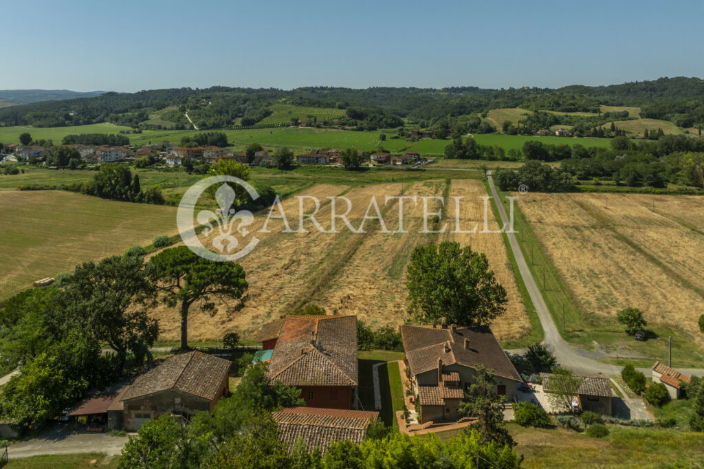 Fine winery with receptive accommodation in Pisa