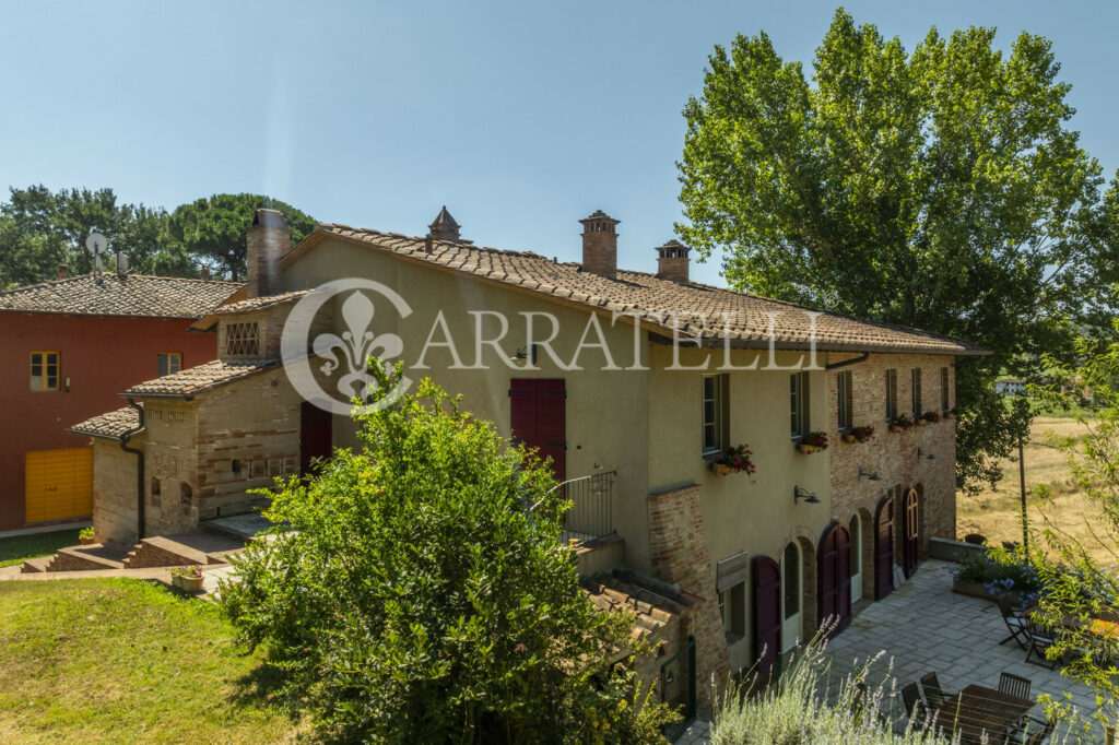 Fine winery with receptive accommodation in Pisa