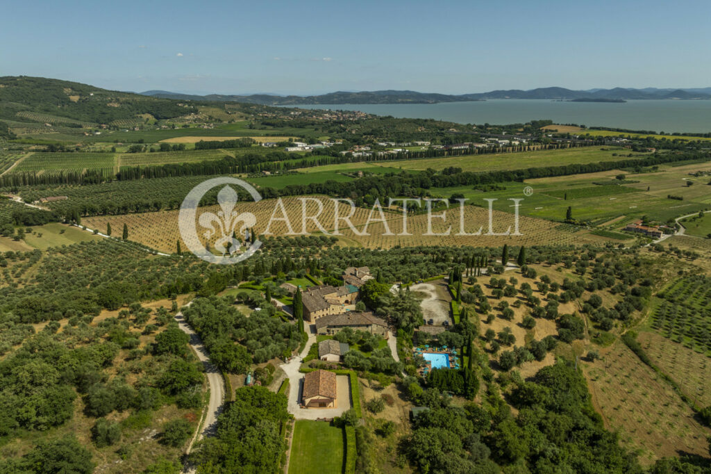 Trasimeno Lake Relais with pool