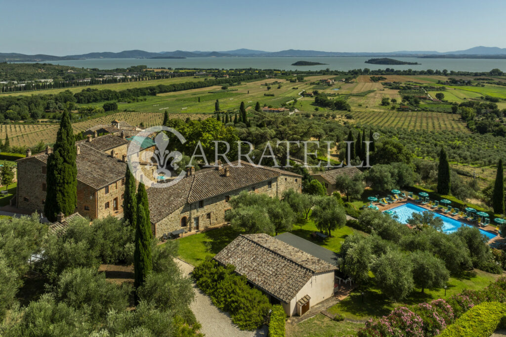 Trasimeno Lake Relais with pool